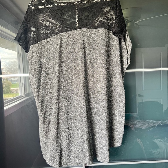 Tunic black and gray top - Picture 2 of 3